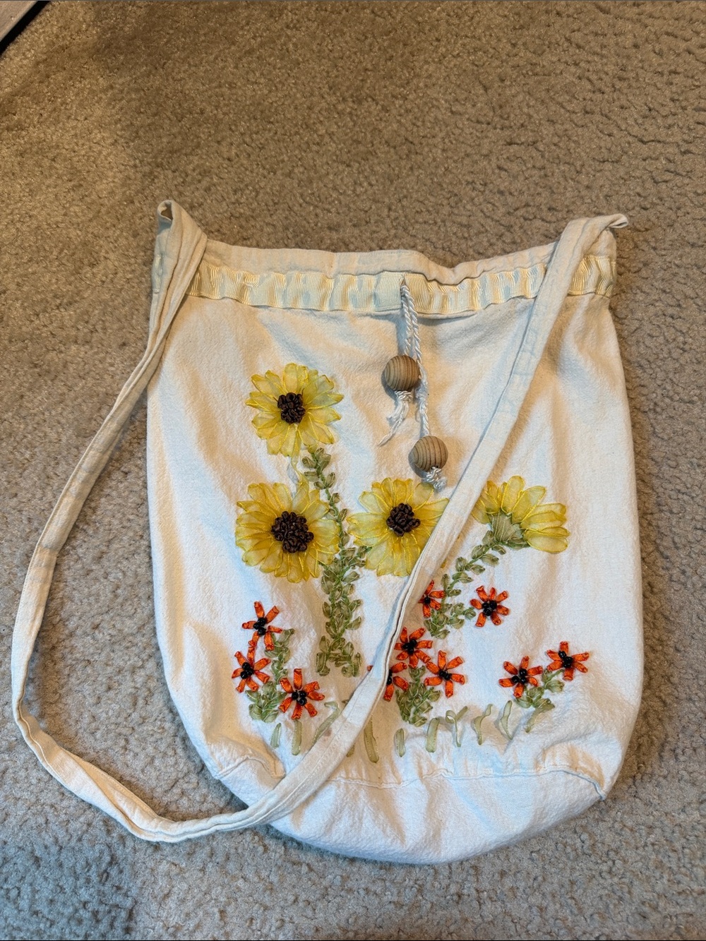 Women’s Cream Embroidered Sunflower Tote Bag